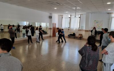 Els equips de residencial de menors es formen en mesures de contenció i seguretat en compliment de la normativa