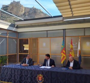 La nueva alianza de UTE Alicante y FISAT pone en marcha un itinerario de inserción de limpieza vial
