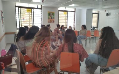 Jóvenes de los proyectos de FISAT se forman en prevención de adicciones