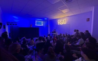 Los titiriteros de San Rafael Alicante llenan Orriols de arte e inclusión en el inicio de Les Nits de FISAT